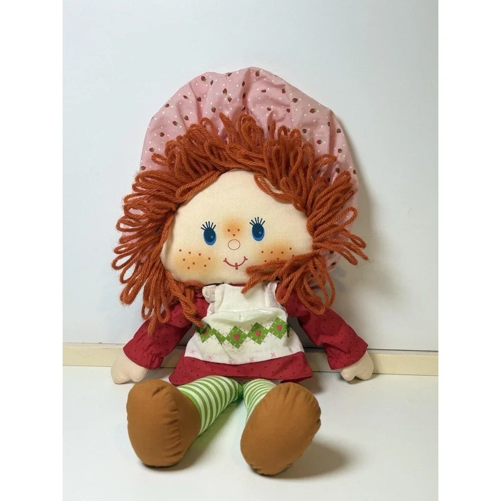 Kenner Strawberry Shortcake 18in Cloth Rag Doll Soft Body Yarn Hair 1980